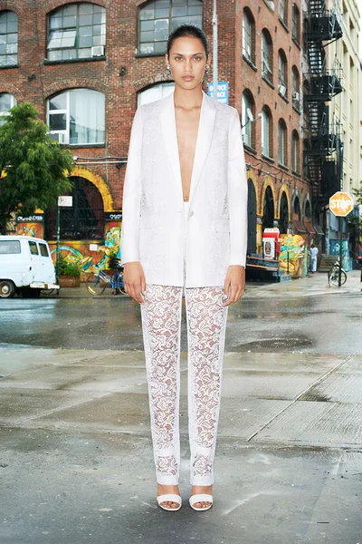 Look 3